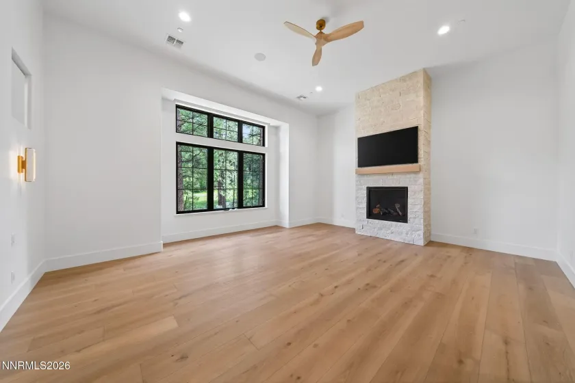5320 Nestle, Reno, Nevada 89511, 4 Bedrooms Bedrooms, ,5 BathroomsBathrooms,Residential,Residential,Nestle,0,230008599