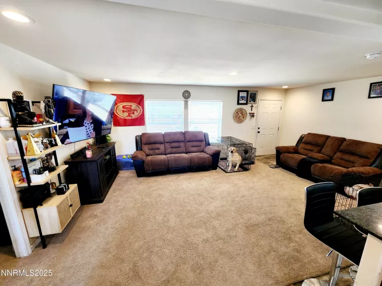 260 Westbrook, Reno, Nevada 89506, 3 Bedrooms Bedrooms, ,2 BathroomsBathrooms,Residential,Residential,Westbrook,250053015