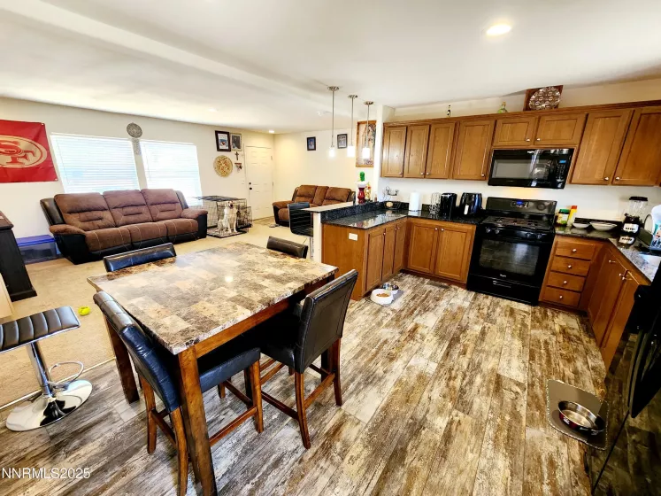 260 Westbrook, Reno, Nevada 89506, 3 Bedrooms Bedrooms, ,2 BathroomsBathrooms,Residential,Residential,Westbrook,250053015