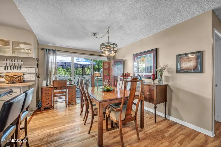 80 Strawberry, Reno, Nevada 89509, 3 Bedrooms Bedrooms, ,2 BathroomsBathrooms,Residential,Residential,Strawberry,250052269