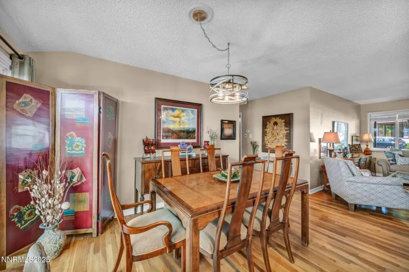 80 Strawberry, Reno, Nevada 89509, 3 Bedrooms Bedrooms, ,2 BathroomsBathrooms,Residential,Residential,Strawberry,250052269