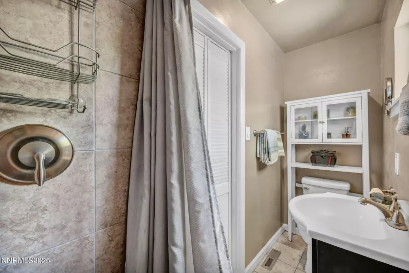80 Strawberry, Reno, Nevada 89509, 3 Bedrooms Bedrooms, ,2 BathroomsBathrooms,Residential,Residential,Strawberry,250052269