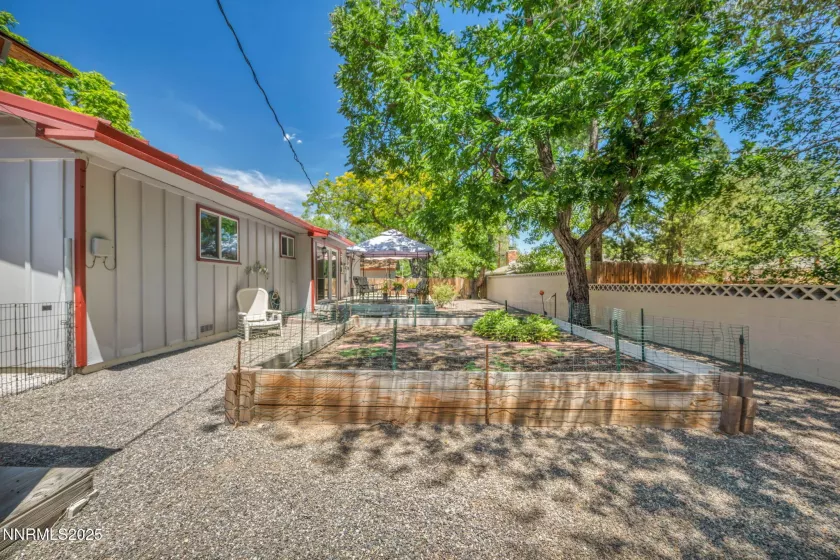 80 Strawberry, Reno, Nevada 89509, 3 Bedrooms Bedrooms, ,2 BathroomsBathrooms,Residential,Residential,Strawberry,250052269