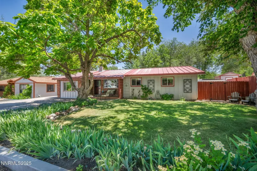 80 Strawberry, Reno, Nevada 89509, 3 Bedrooms Bedrooms, ,2 BathroomsBathrooms,Residential,Residential,Strawberry,250052269