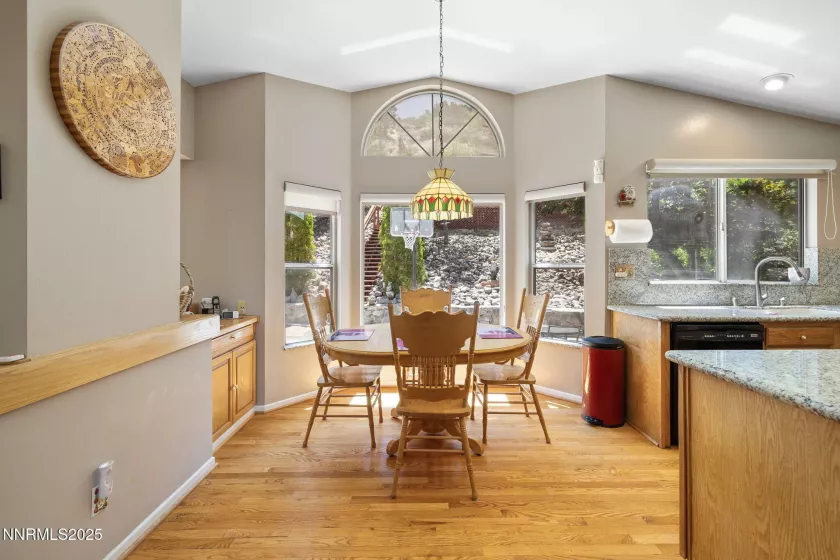 3280 Thornhill, Reno, Nevada 89509, 4 Bedrooms Bedrooms, ,3 BathroomsBathrooms,Residential,Residential,Thornhill,250053020