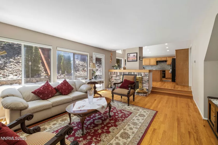 3280 Thornhill, Reno, Nevada 89509, 4 Bedrooms Bedrooms, ,3 BathroomsBathrooms,Residential,Residential,Thornhill,250053020