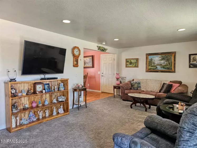 317 Modesto, Yerington, Nevada 89447, 3 Bedrooms Bedrooms, ,2 BathroomsBathrooms,Residential,Residential,Modesto,250053023