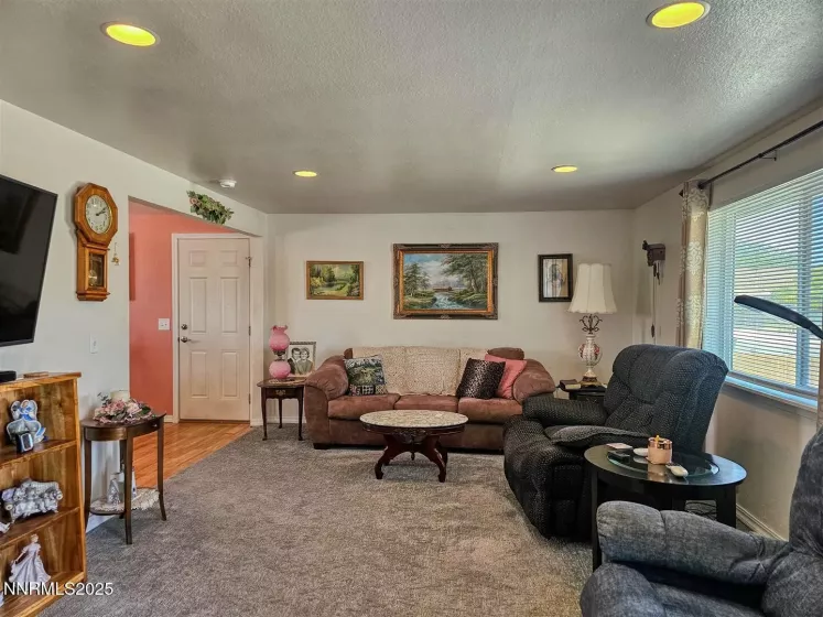317 Modesto, Yerington, Nevada 89447, 3 Bedrooms Bedrooms, ,2 BathroomsBathrooms,Residential,Residential,Modesto,250053023