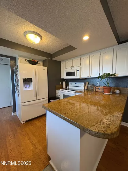 5045 Offenhauser, Winnemucca, Nevada 89445, 5 Bedrooms Bedrooms, ,2 BathroomsBathrooms,Residential,Residential,Offenhauser,250053034
