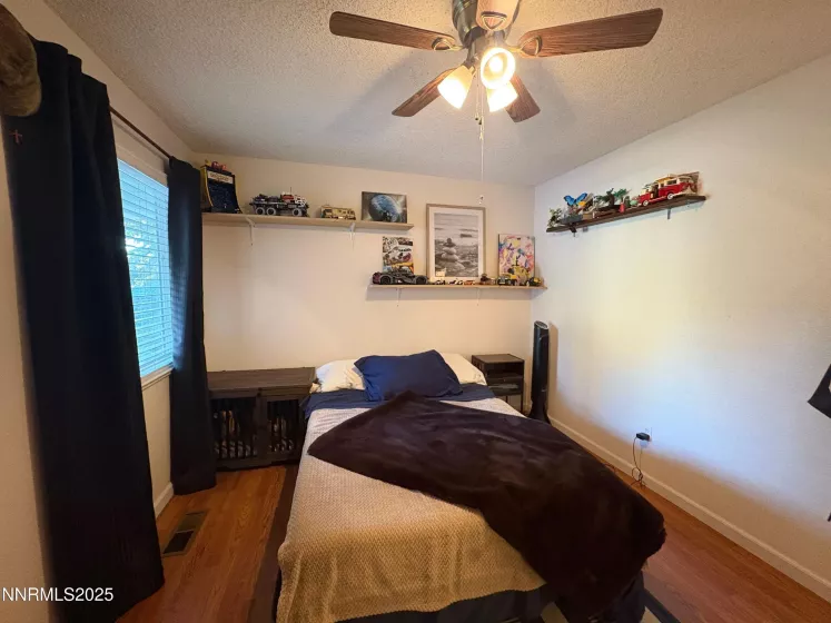 5045 Offenhauser, Winnemucca, Nevada 89445, 5 Bedrooms Bedrooms, ,2 BathroomsBathrooms,Residential,Residential,Offenhauser,250053034