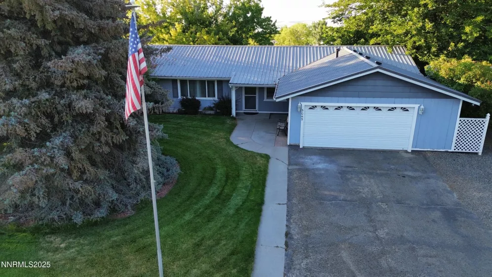 5045 Offenhauser, Winnemucca, Nevada 89445, 5 Bedrooms Bedrooms, ,2 BathroomsBathrooms,Residential,Residential,Offenhauser,250053034