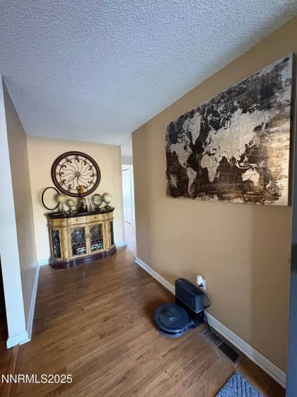5045 Offenhauser, Winnemucca, Nevada 89445, 5 Bedrooms Bedrooms, ,2 BathroomsBathrooms,Residential,Residential,Offenhauser,250053034