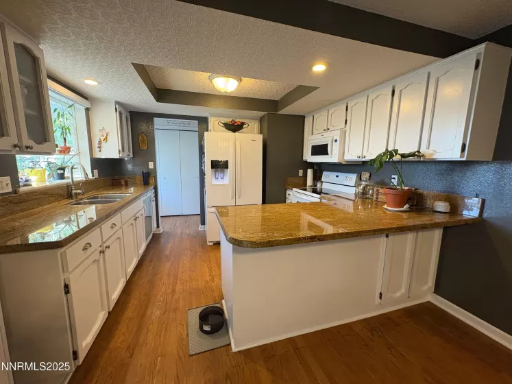 5045 Offenhauser, Winnemucca, Nevada 89445, 5 Bedrooms Bedrooms, ,2 BathroomsBathrooms,Residential,Residential,Offenhauser,250053034