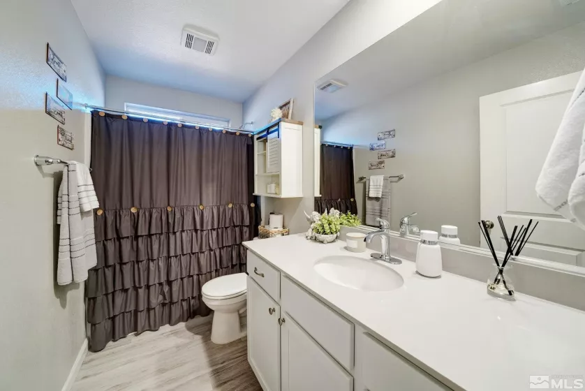 506 Paradise Valley, Reno, Nevada 89506, 3 Bedrooms Bedrooms, ,2 BathroomsBathrooms,Residential,Residential,Paradise Valley,250000372