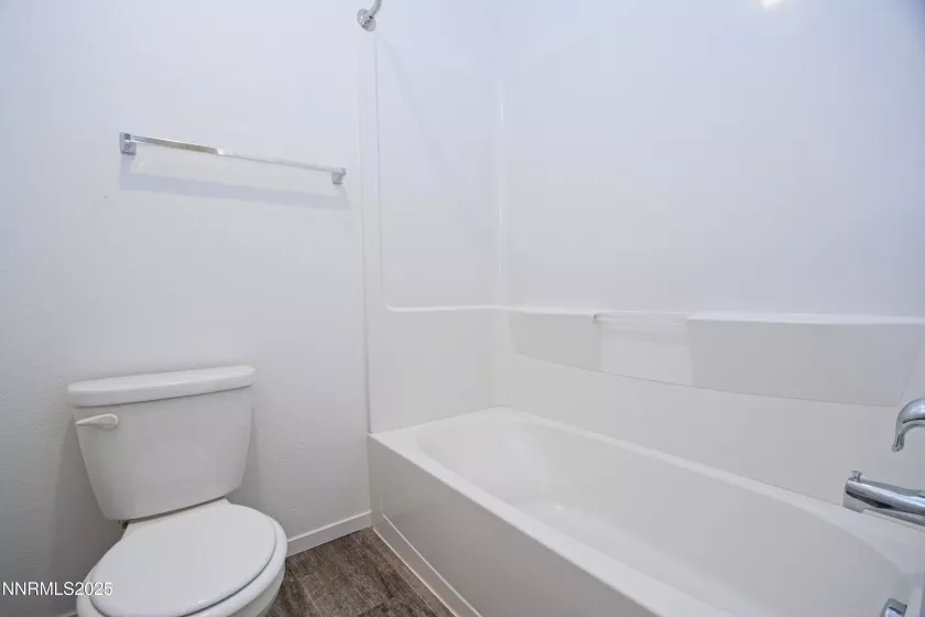 9800 Fishermans Reef Ct, Reno, Nevada 89506, 3 Bedrooms Bedrooms, ,3 BathroomsBathrooms,Residential Lease,Manufactured,Fishermans Reef Ct,250053043