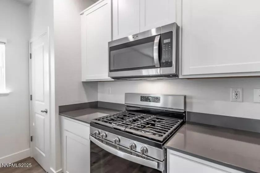 1632 Prancer, Reno, Nevada 89523, 3 Bedrooms Bedrooms, ,3 BathroomsBathrooms,Residential,Residential,Prancer,250053044