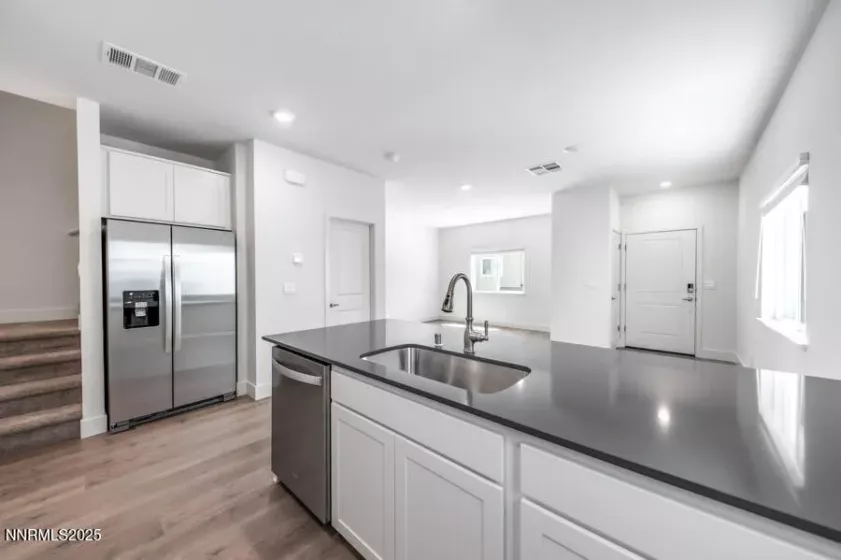 1632 Prancer, Reno, Nevada 89523, 3 Bedrooms Bedrooms, ,3 BathroomsBathrooms,Residential,Residential,Prancer,250053044