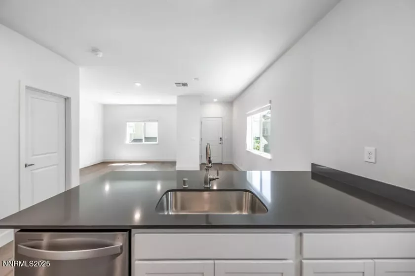 1632 Prancer, Reno, Nevada 89523, 3 Bedrooms Bedrooms, ,3 BathroomsBathrooms,Residential,Residential,Prancer,250053044