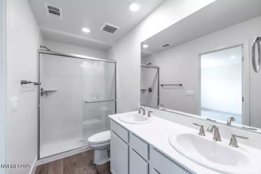 1632 Prancer, Reno, Nevada 89523, 3 Bedrooms Bedrooms, ,3 BathroomsBathrooms,Residential,Residential,Prancer,250053044