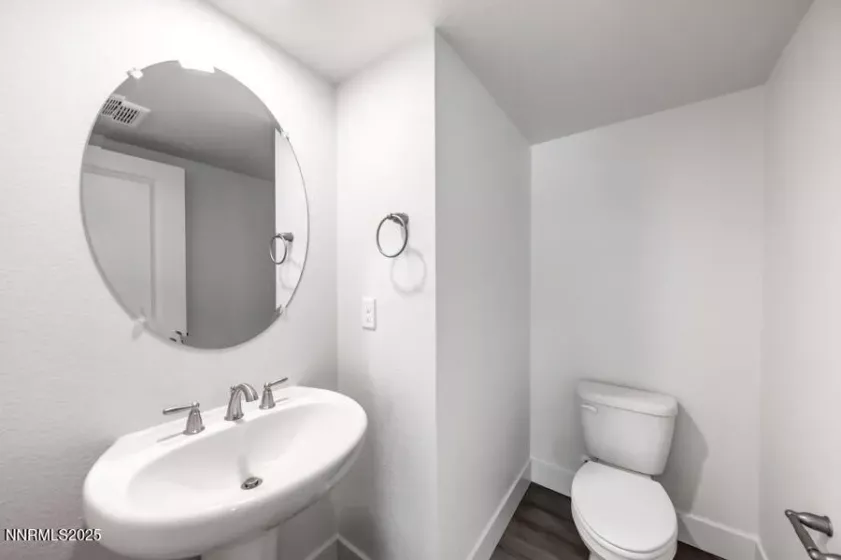 1632 Prancer, Reno, Nevada 89523, 3 Bedrooms Bedrooms, ,3 BathroomsBathrooms,Residential,Residential,Prancer,250053044