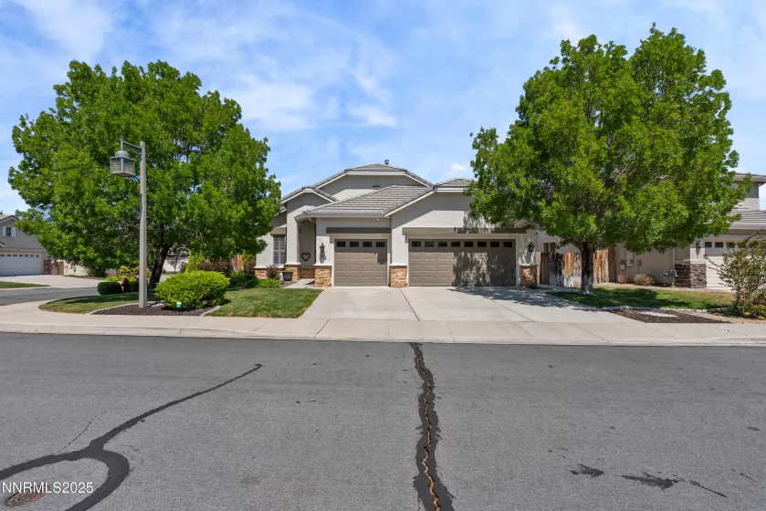 10095 Cascade Falls, Reno, Nevada 89521, 4 Bedrooms Bedrooms, ,2 BathroomsBathrooms,Residential,Residential,Cascade Falls,250053045