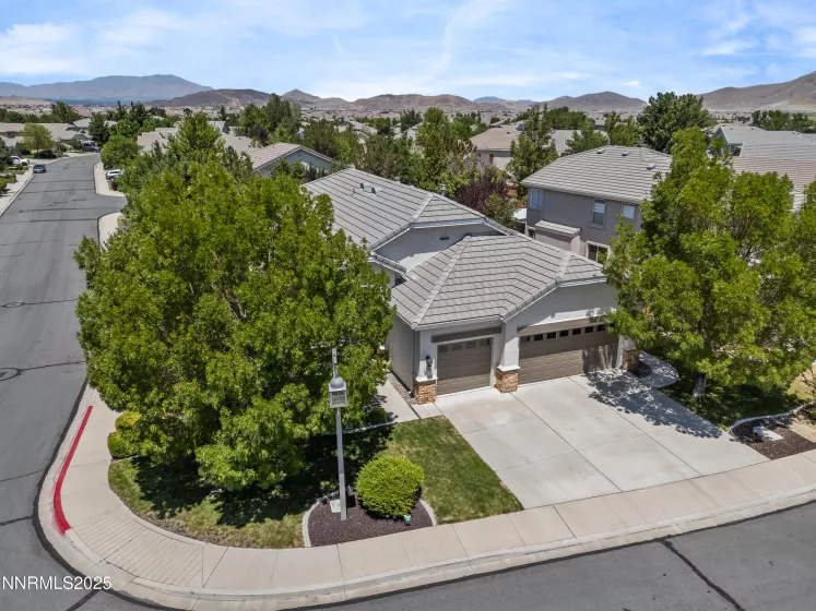 10095 Cascade Falls, Reno, Nevada 89521, 4 Bedrooms Bedrooms, ,2 BathroomsBathrooms,Residential,Residential,Cascade Falls,250053045