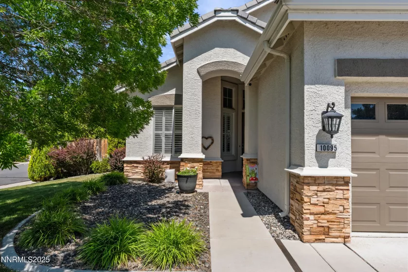 10095 Cascade Falls, Reno, Nevada 89521, 4 Bedrooms Bedrooms, ,2 BathroomsBathrooms,Residential,Residential,Cascade Falls,250053045