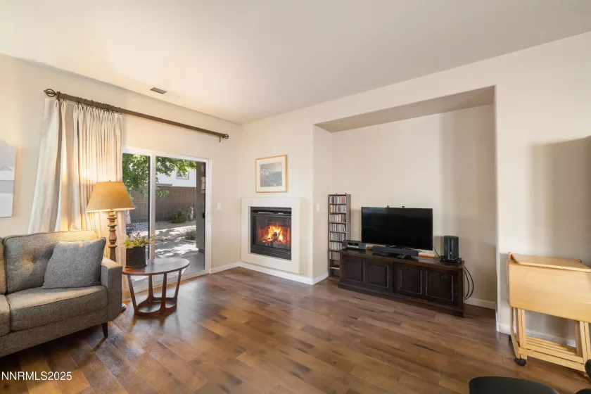 597 Connemaras, Reno, Nevada 89521, 3 Bedrooms Bedrooms, ,2 BathroomsBathrooms,Residential,Residential,Connemaras,250053047