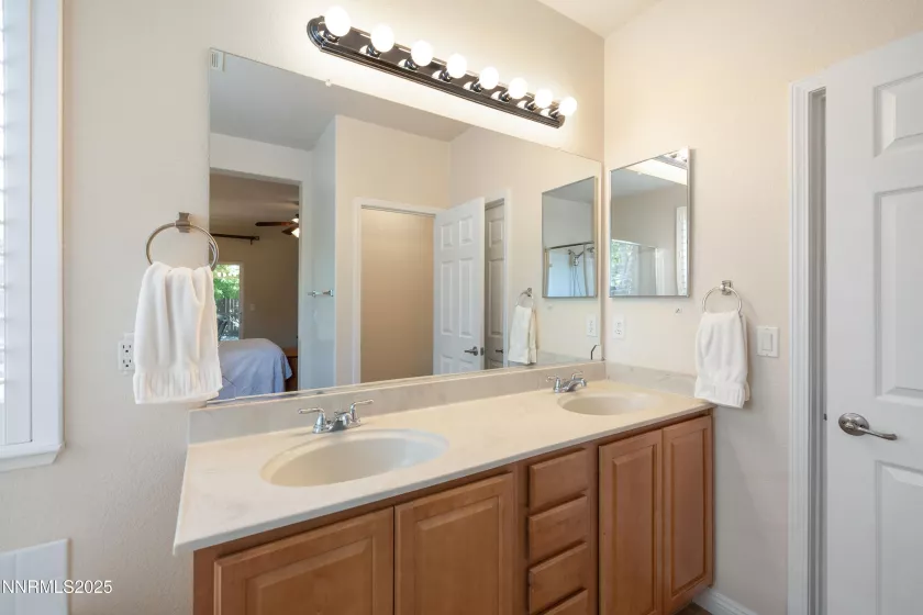 597 Connemaras, Reno, Nevada 89521, 3 Bedrooms Bedrooms, ,2 BathroomsBathrooms,Residential,Residential,Connemaras,250053047