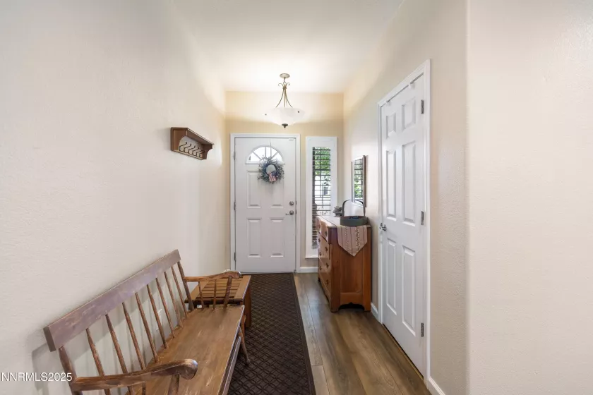 597 Connemaras, Reno, Nevada 89521, 3 Bedrooms Bedrooms, ,2 BathroomsBathrooms,Residential,Residential,Connemaras,250053047