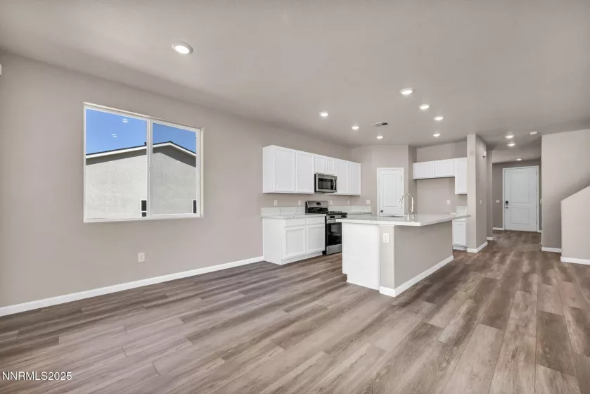 730 Kess, Reno, Nevada 89506, 3 Bedrooms Bedrooms, ,3 BathroomsBathrooms,Residential,Residential,Kess,250053048