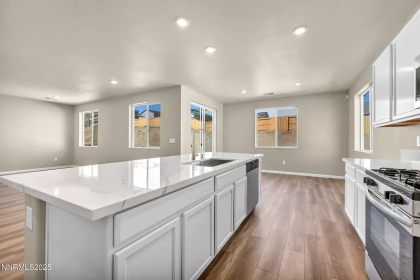 730 Kess, Reno, Nevada 89506, 3 Bedrooms Bedrooms, ,3 BathroomsBathrooms,Residential,Residential,Kess,250053048