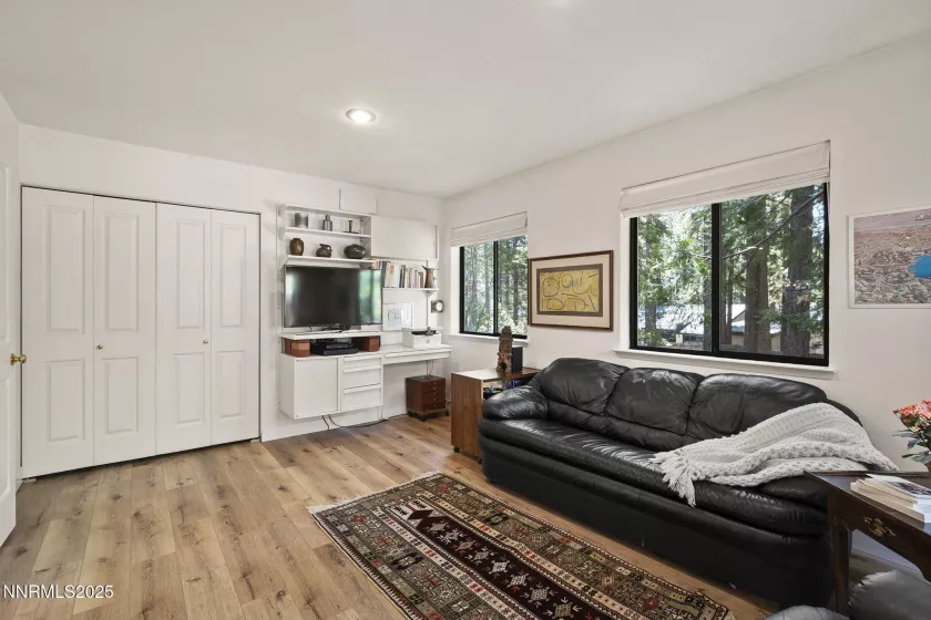885 Dyer, Incline Village, Nevada 89451, 4 Bedrooms Bedrooms, ,3 BathroomsBathrooms,Residential,Residential,Dyer,250053049