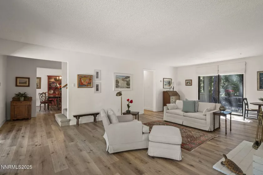 885 Dyer, Incline Village, Nevada 89451, 4 Bedrooms Bedrooms, ,3 BathroomsBathrooms,Residential,Residential,Dyer,250053049