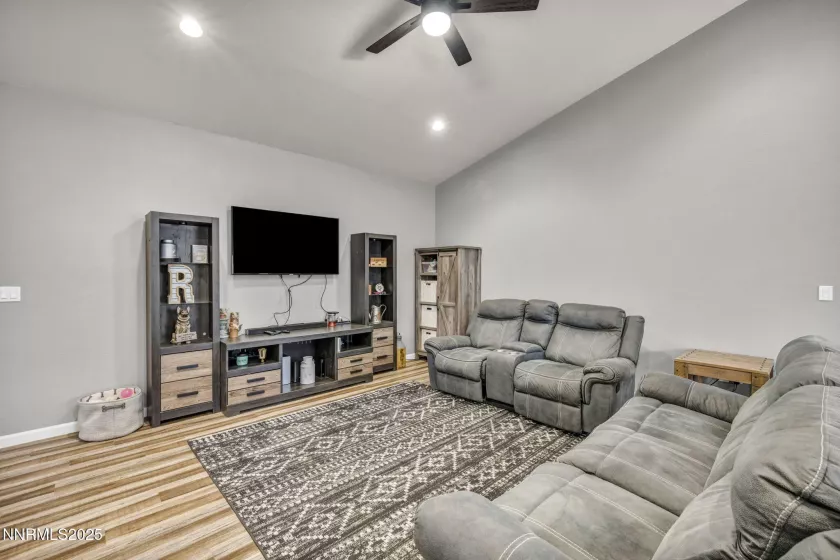 776 Great Basin, Fallon, Nevada 89406, 3 Bedrooms Bedrooms, ,2 BathroomsBathrooms,Residential,Residential,Great Basin,250053051