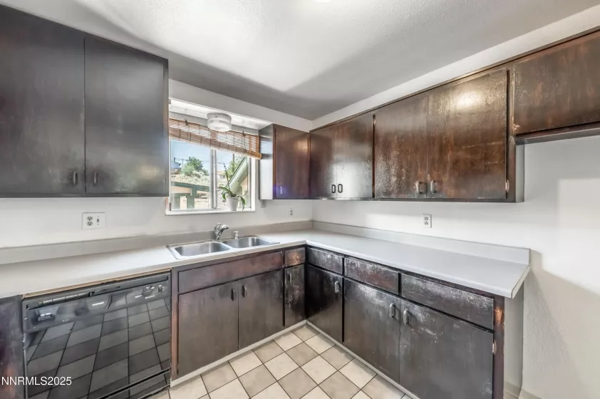 8720 Aquifer, Reno, Nevada 89506, 3 Bedrooms Bedrooms, ,2 BathroomsBathrooms,Residential,Residential,Aquifer,250051918