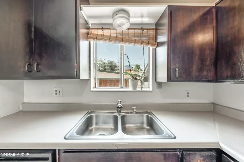 8720 Aquifer, Reno, Nevada 89506, 3 Bedrooms Bedrooms, ,2 BathroomsBathrooms,Residential,Residential,Aquifer,250051918