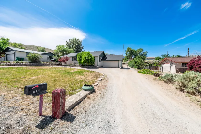 8720 Aquifer, Reno, Nevada 89506, 3 Bedrooms Bedrooms, ,2 BathroomsBathrooms,Residential,Residential,Aquifer,250051918