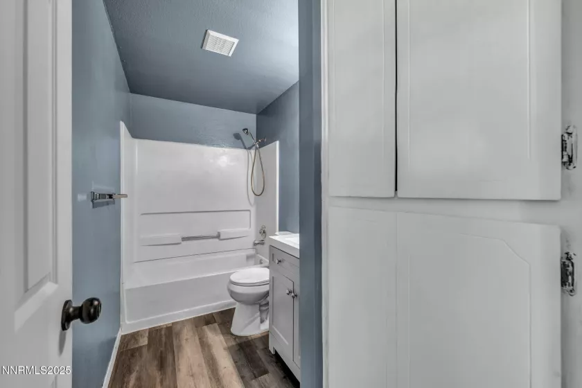 3182 Shriver, Carson City, Nevada 89701, 3 Bedrooms Bedrooms, ,2 BathroomsBathrooms,Residential,Residential,Shriver,250053056