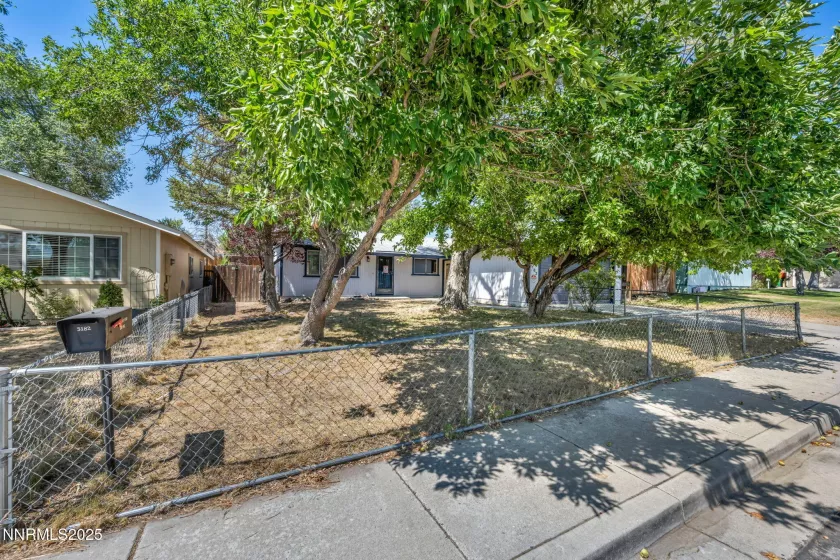 3182 Shriver, Carson City, Nevada 89701, 3 Bedrooms Bedrooms, ,2 BathroomsBathrooms,Residential,Residential,Shriver,250053056