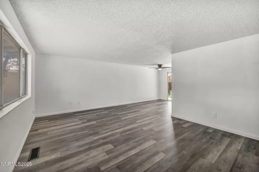 3182 Shriver, Carson City, Nevada 89701, 3 Bedrooms Bedrooms, ,2 BathroomsBathrooms,Residential,Residential,Shriver,250053056
