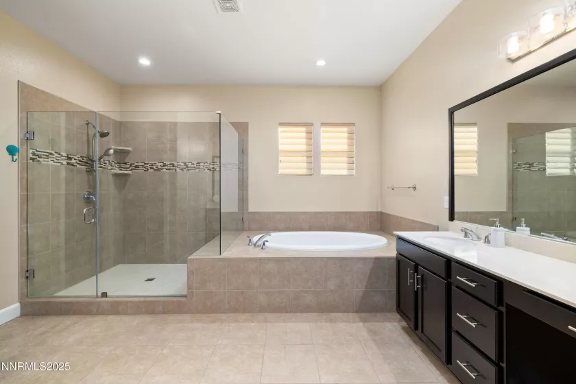 9845 Sea Breeze, Reno, Nevada 89521, 4 Bedrooms Bedrooms, ,3 BathroomsBathrooms,Residential,Residential,Sea Breeze,250050196