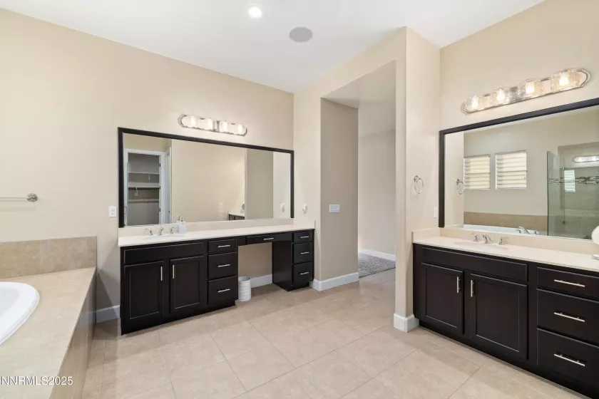 9845 Sea Breeze, Reno, Nevada 89521, 4 Bedrooms Bedrooms, ,3 BathroomsBathrooms,Residential,Residential,Sea Breeze,250050196