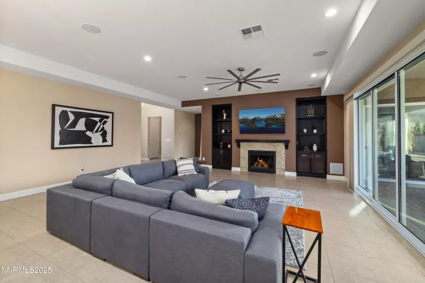 9845 Sea Breeze, Reno, Nevada 89521, 4 Bedrooms Bedrooms, ,3 BathroomsBathrooms,Residential,Residential,Sea Breeze,250050196