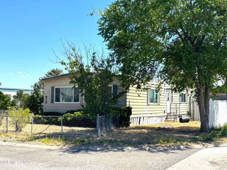 610 Walnut, Battle Mountain, Nevada 89820, 3 Bedrooms Bedrooms, ,2 BathroomsBathrooms,Residential,Residential,Walnut,250053061