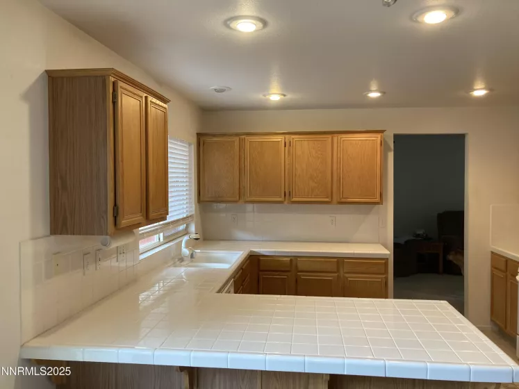 7956 White Falls, Reno, Nevada 89506, 4 Bedrooms Bedrooms, ,3 BathroomsBathrooms,Residential,Residential,White Falls,250053069