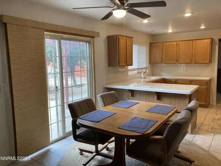 7956 White Falls, Reno, Nevada 89506, 4 Bedrooms Bedrooms, ,3 BathroomsBathrooms,Residential,Residential,White Falls,250053069