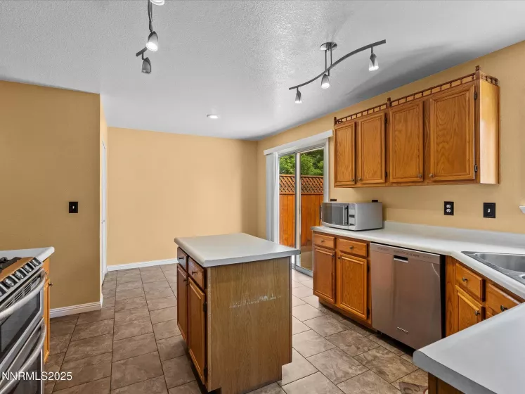1652 Sierra Highlands, Reno, Nevada 89523, 3 Bedrooms Bedrooms, ,3 BathroomsBathrooms,Residential,Residential,Sierra Highlands,250053077