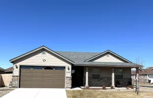1230 Cottage, Gardnerville, Nevada 89460, 3 Bedrooms Bedrooms, ,2 BathroomsBathrooms,Residential,Residential,Cottage,250053080