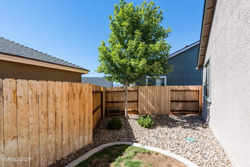 1230 Cottage, Gardnerville, Nevada 89460, 3 Bedrooms Bedrooms, ,2 BathroomsBathrooms,Residential,Residential,Cottage,250053080